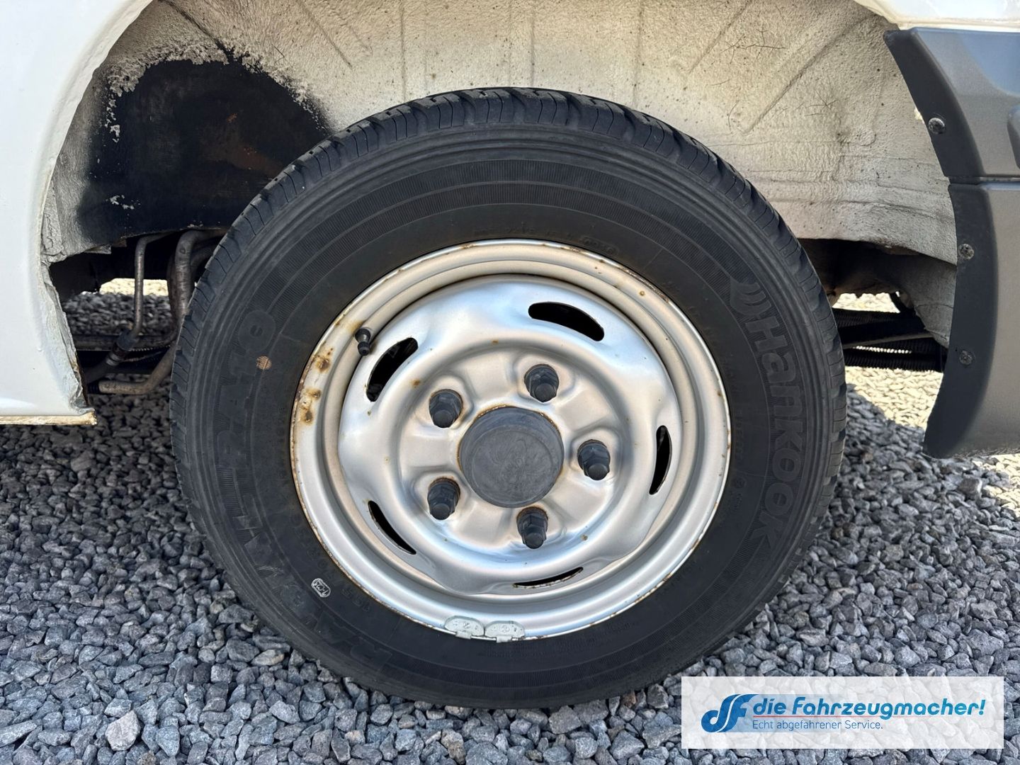 Fahrzeugabbildung Ford Transit Kombi FT300 2.2 TDCI 2x Klima eFH ZV ESP