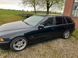 BMW E39 520ia - BMW 5 Series: Kombi, E39