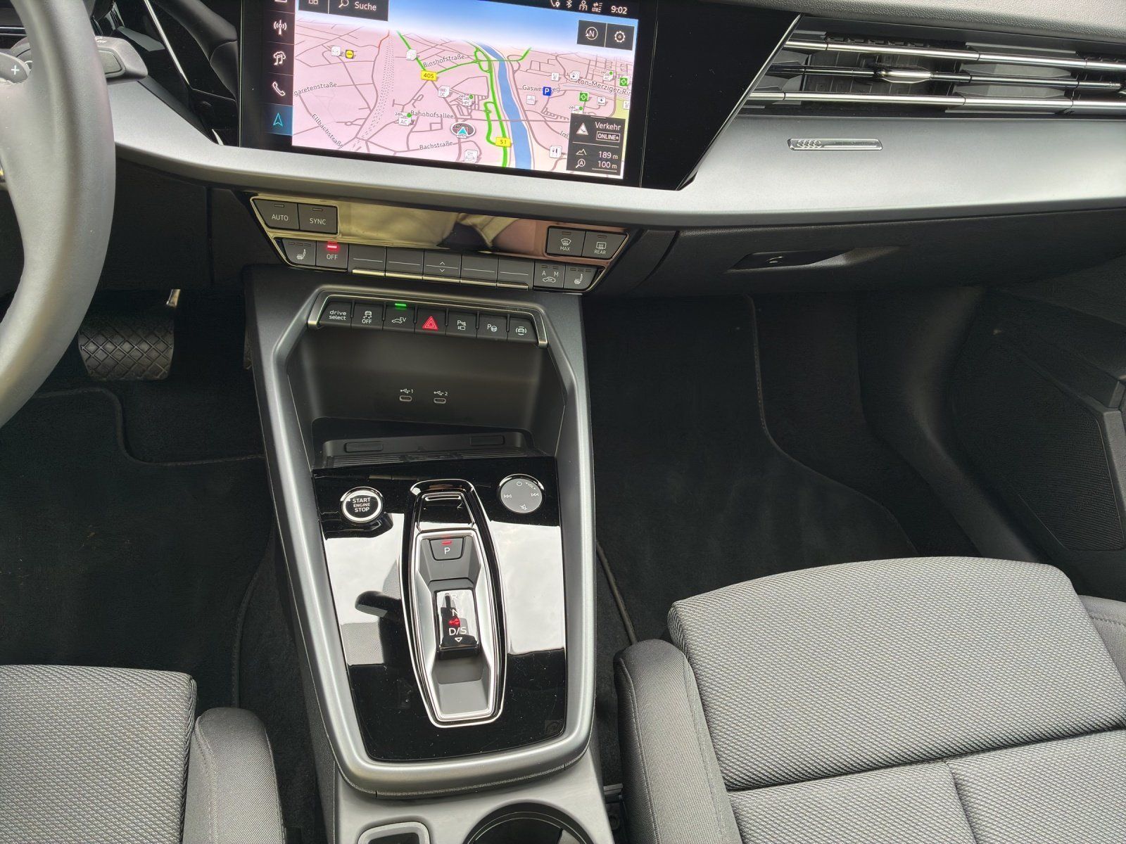 Fahrzeugabbildung Audi A3 Sportback 40 TFSI Kamera,LED,Matrix,Navi,PDC