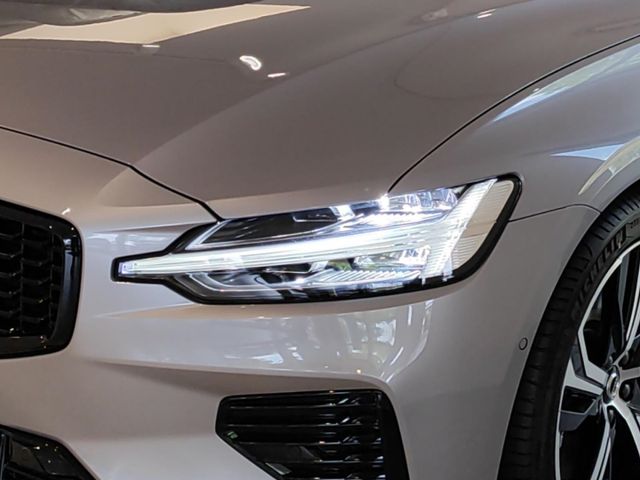 VOLVO V60 T6 (Bild 7 von Array)