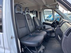 Fahrzeugabbildung Citroën Jumper 2.2 HDI,9-Sitzer,Klima vorne+hinten,AHK