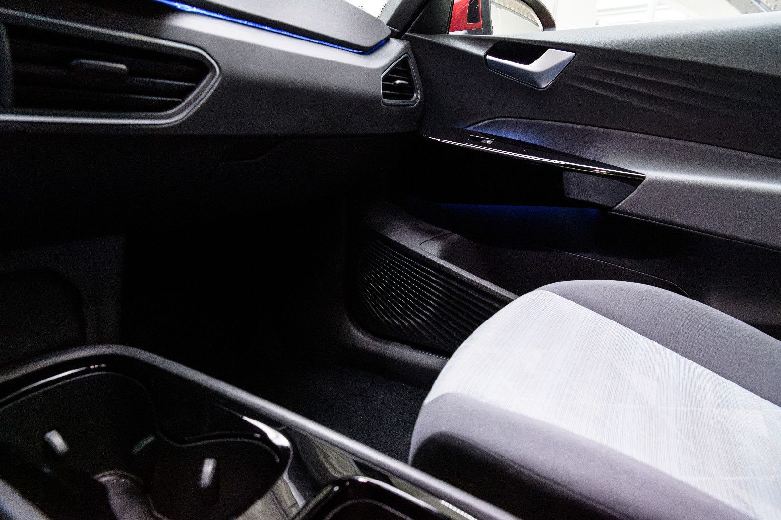 Fahrzeugabbildung Volkswagen ID.3 Pro LED+NAVI+KEYLESS+360°KAM+TRAVEL+62 kW/h