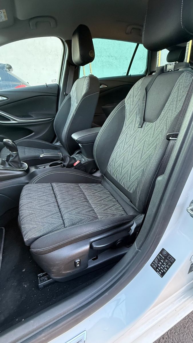 Fahrzeugabbildung Opel Astra K Sports Tourer Opel 2020 Start/Stop