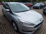 Ford Focus Lim. Trend AUDIO-CD PDC SHZ FSH LKH LMF ZV - Ford: Audio