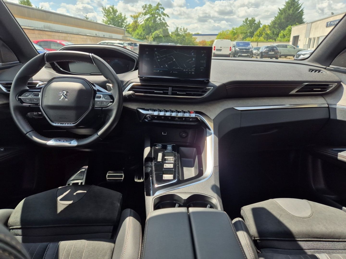 Fahrzeugabbildung Peugeot 3008 Hybrid4 300 GT 1.6 El. Panodach Navi Digita