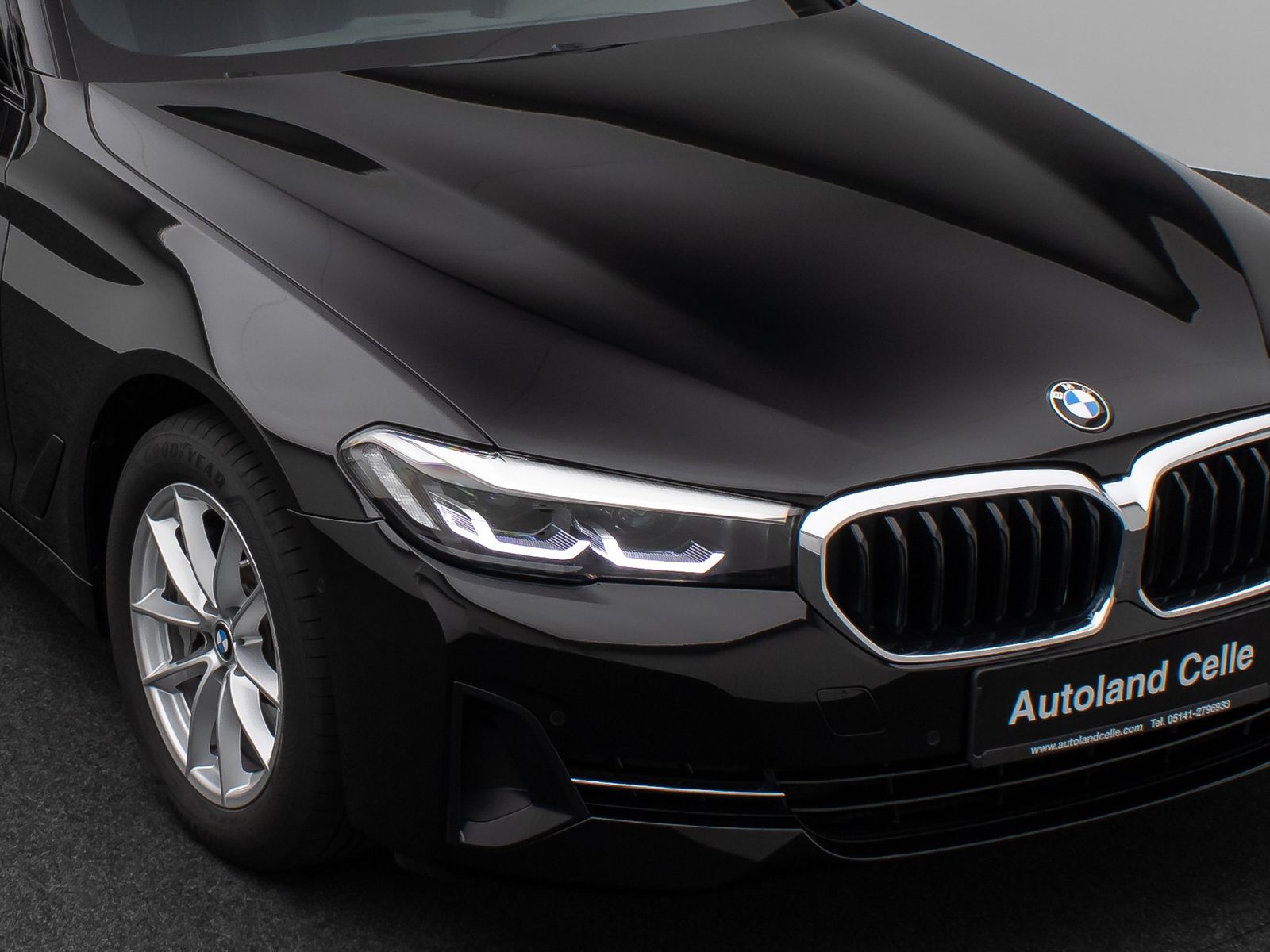 Fahrzeugabbildung BMW 530i Kamera DAB CockPitPro Leder Alarm LED