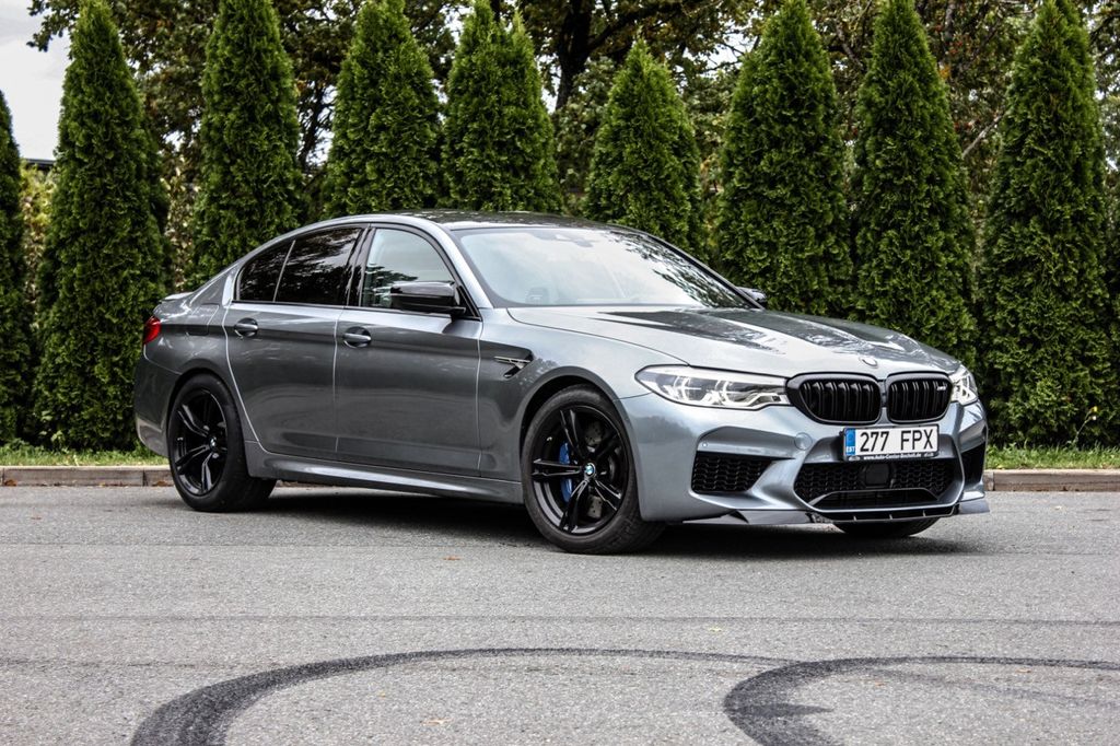 BMW M5
