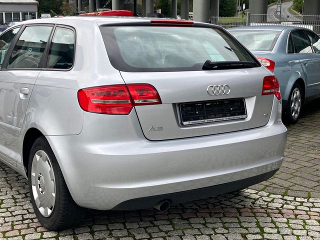 Audi A3 Sportback 1.6 Original 52tkm 1.Hand TÜV NEU