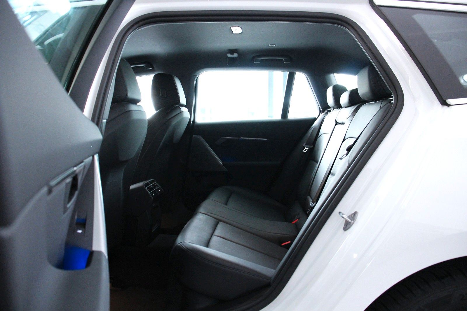 BMW 520d (G61) *A-LED*KAM*SHZ*Ambiente*AppleCP*DAB foto 16