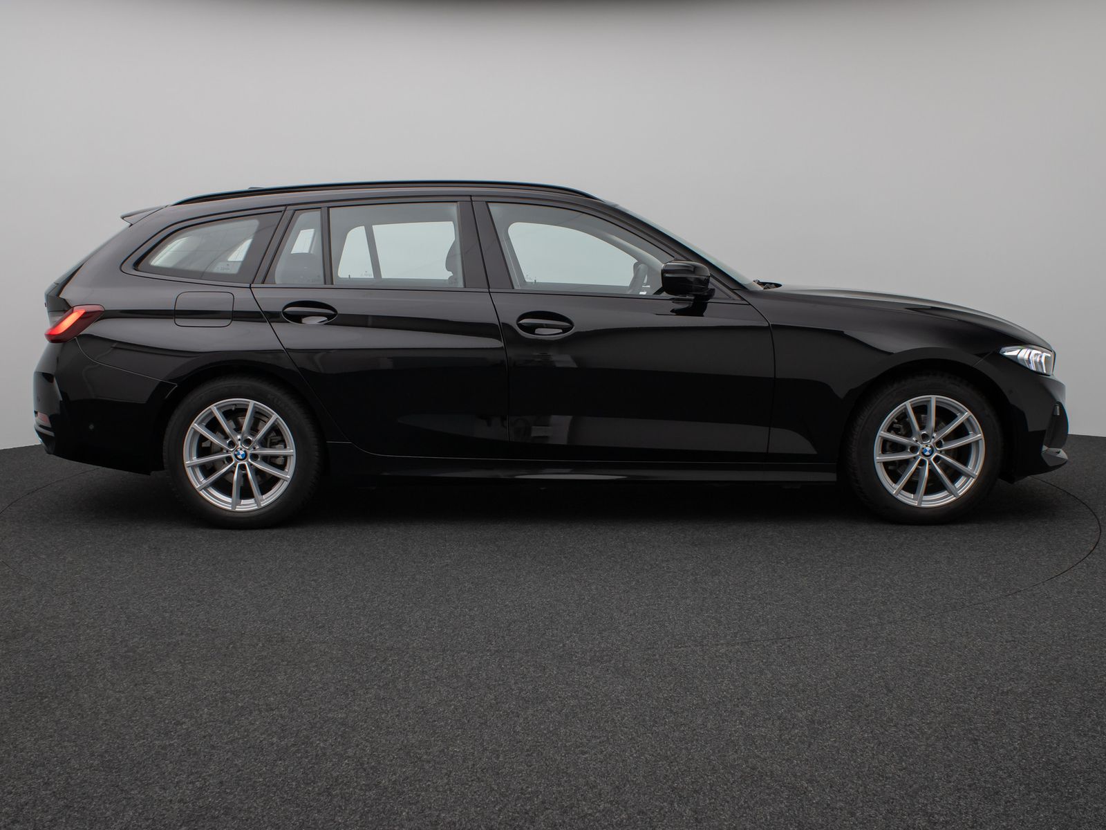 Fahrzeugabbildung BMW 318i Kamera DAB Widscreen Sportlenkrad Alarm