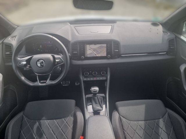 Fahrzeugabbildung SKODA Karoq 1,5 TSI DSG Sportline NAVI LED MATRIX AHK