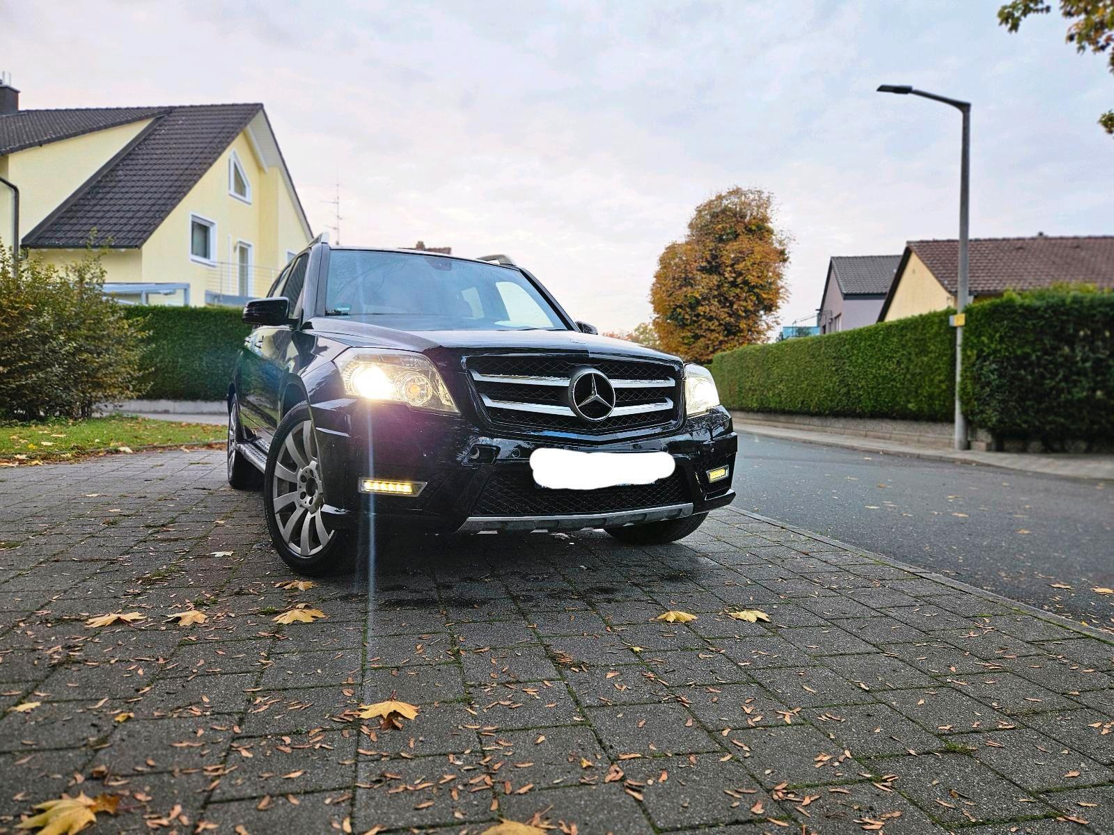 Mercedes-Benz GLK350 2011 — photo 7