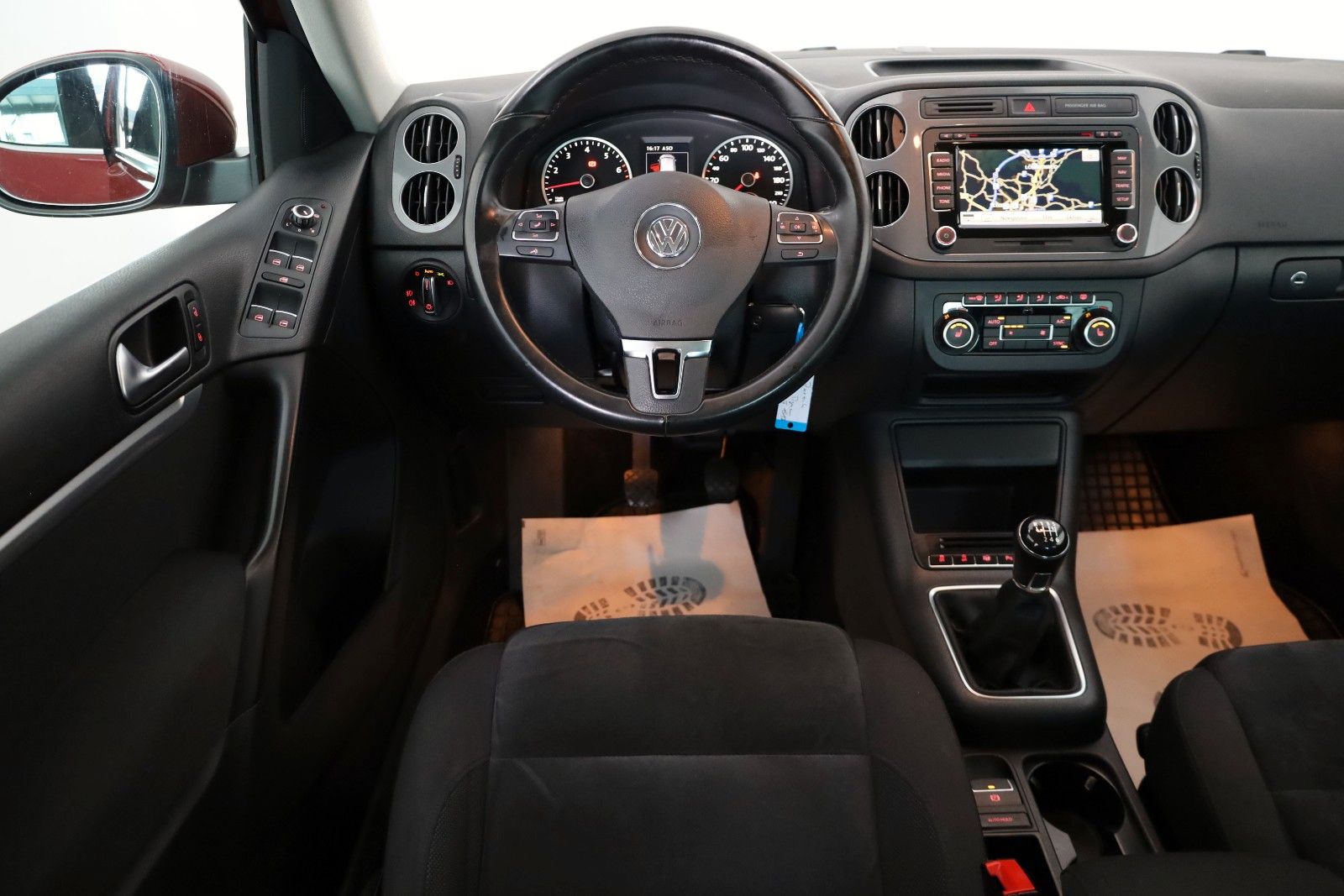 Fahrzeugabbildung Volkswagen Tiguan Sport&Style Alcantara,Navi,Xenon,Kamera