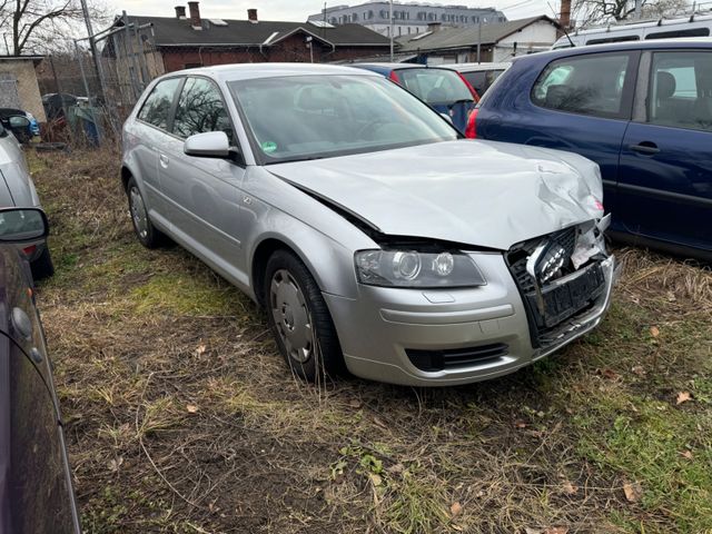 Audi A3 1.6 Ambiente