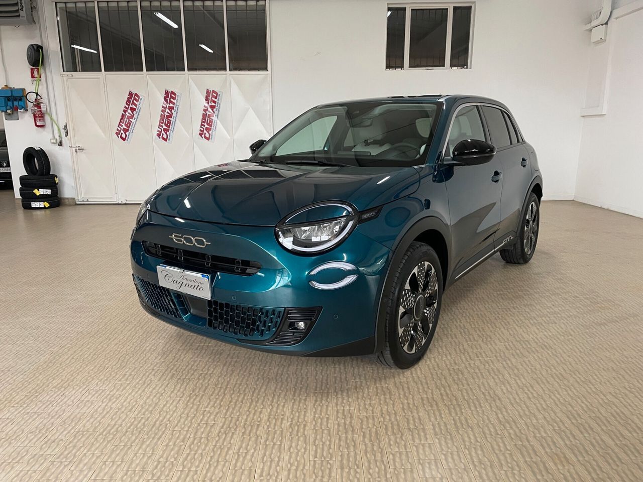 Fiat 600 Hybrid 145cv DCT MHEV La Prima II Km 10 imagem 3