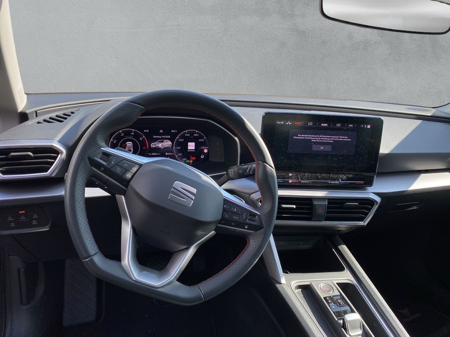 Fahrzeugabbildung SEAT Leon Sportstourer FR 2.0 TDI EU6d Navi Digitales