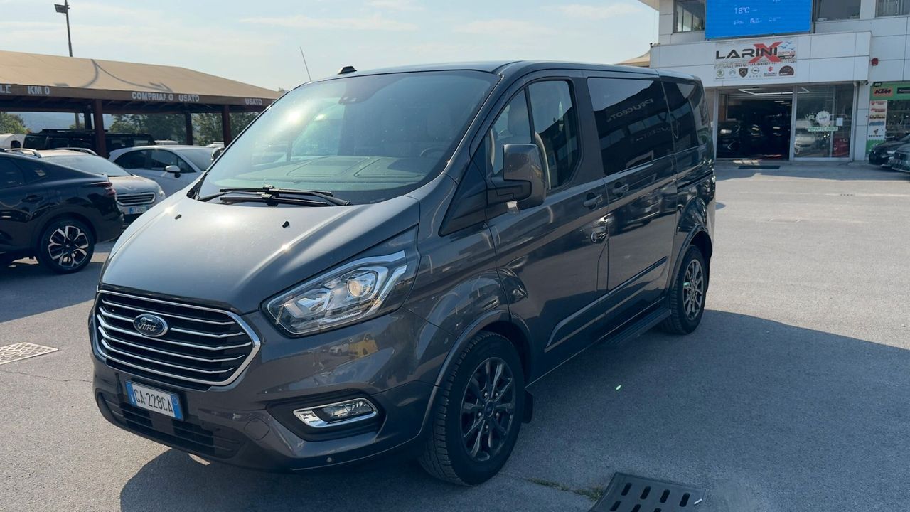 Ford Tourneo Custom 320 2.0 TDCi 185CV PC Titani imagem 2