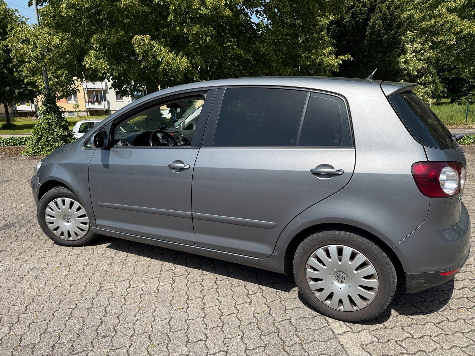 Volkswagen Golf 2007 — engine 102 HP (75kW)