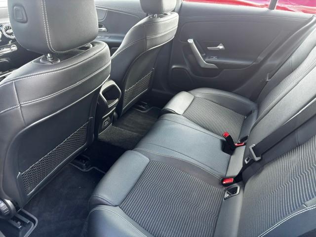 Mercedes-Benz CLA 180 Shooting Brake/ Klima/Navi/LED, миниатюра 10