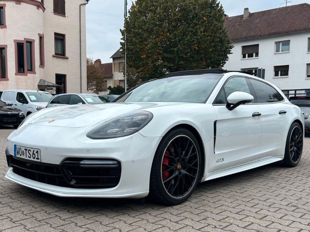 Image of Porsche Panamera