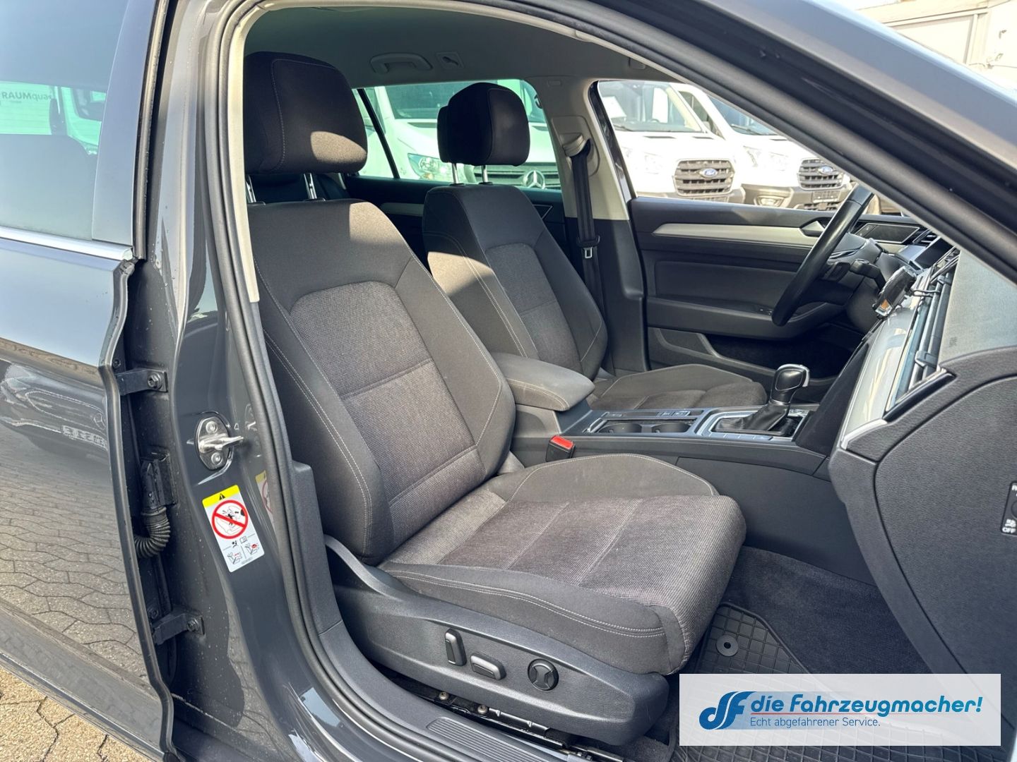 Fahrzeugabbildung Volkswagen Passat Variant Comfortline Start-Stopp *EXPORT