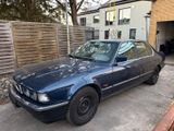 BMW E32 730i V8 Handschalter Oldtimer - BMW aus 1992: 7