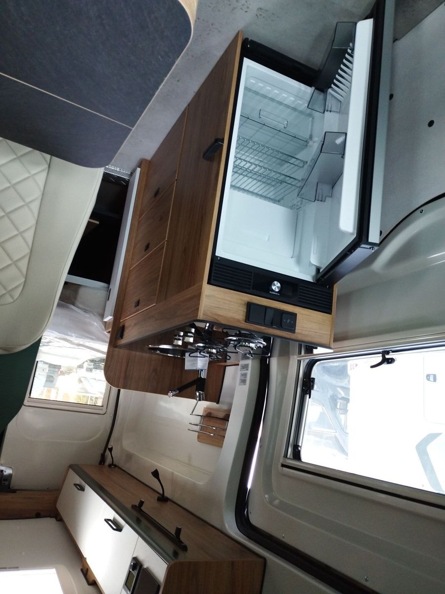 Fahrzeugabbildung Karmann Dexter 4x4 DE 560 AW Allrad 4x4, Rückfahrkamera