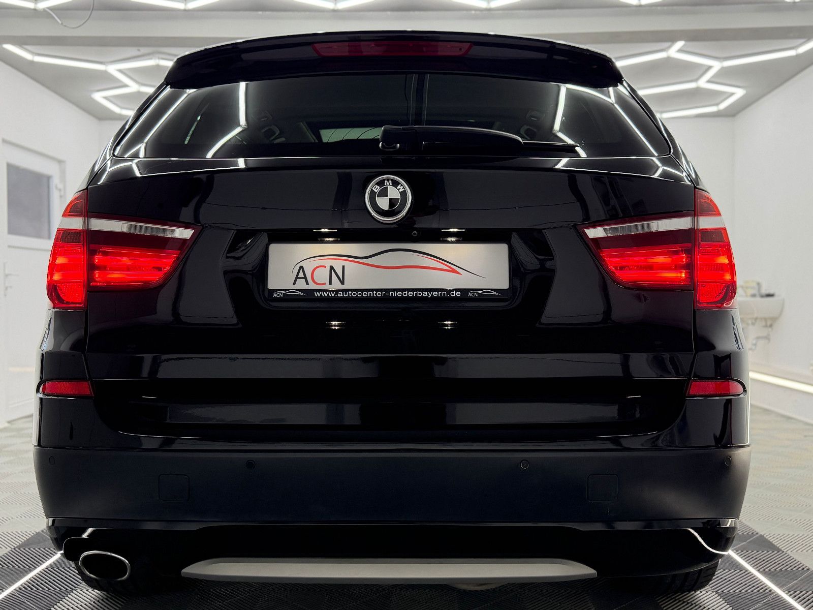 Fahrzeugabbildung BMW X3 sDrive 18 d/XENON/HuD/PANO/AHK/NAVI PROF.