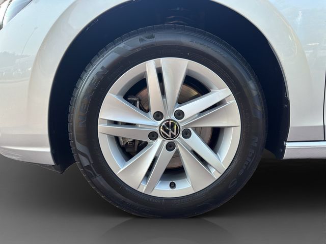Golf VIII Variant 2.0 TDI Life SHZ NAVI ACC LED