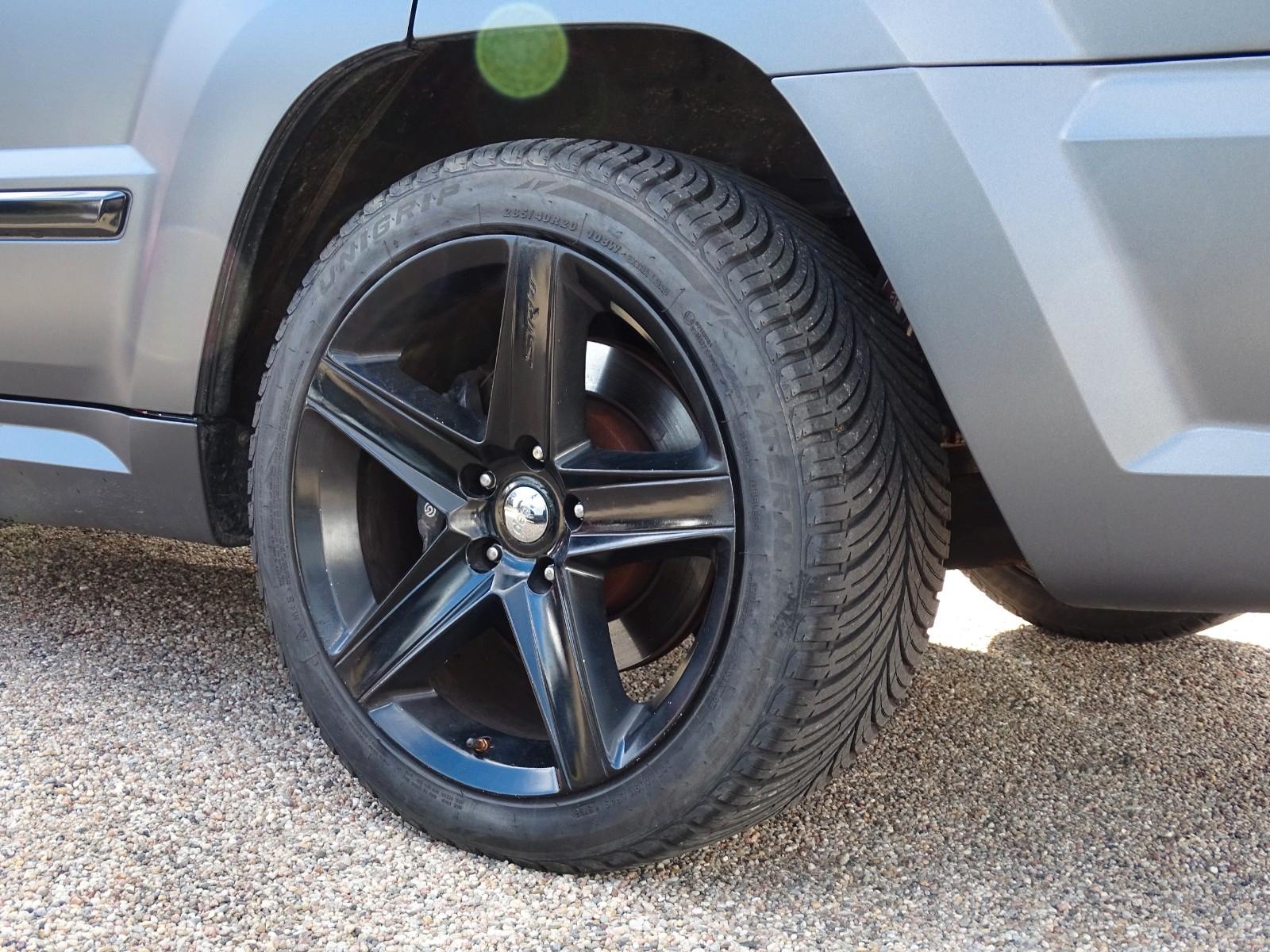 JEEP GRAND CHEROKEE SRT8 6.1L V8 HEMI 426 ch 4X4 BVA - TOIT OUVRANT - 213000 km