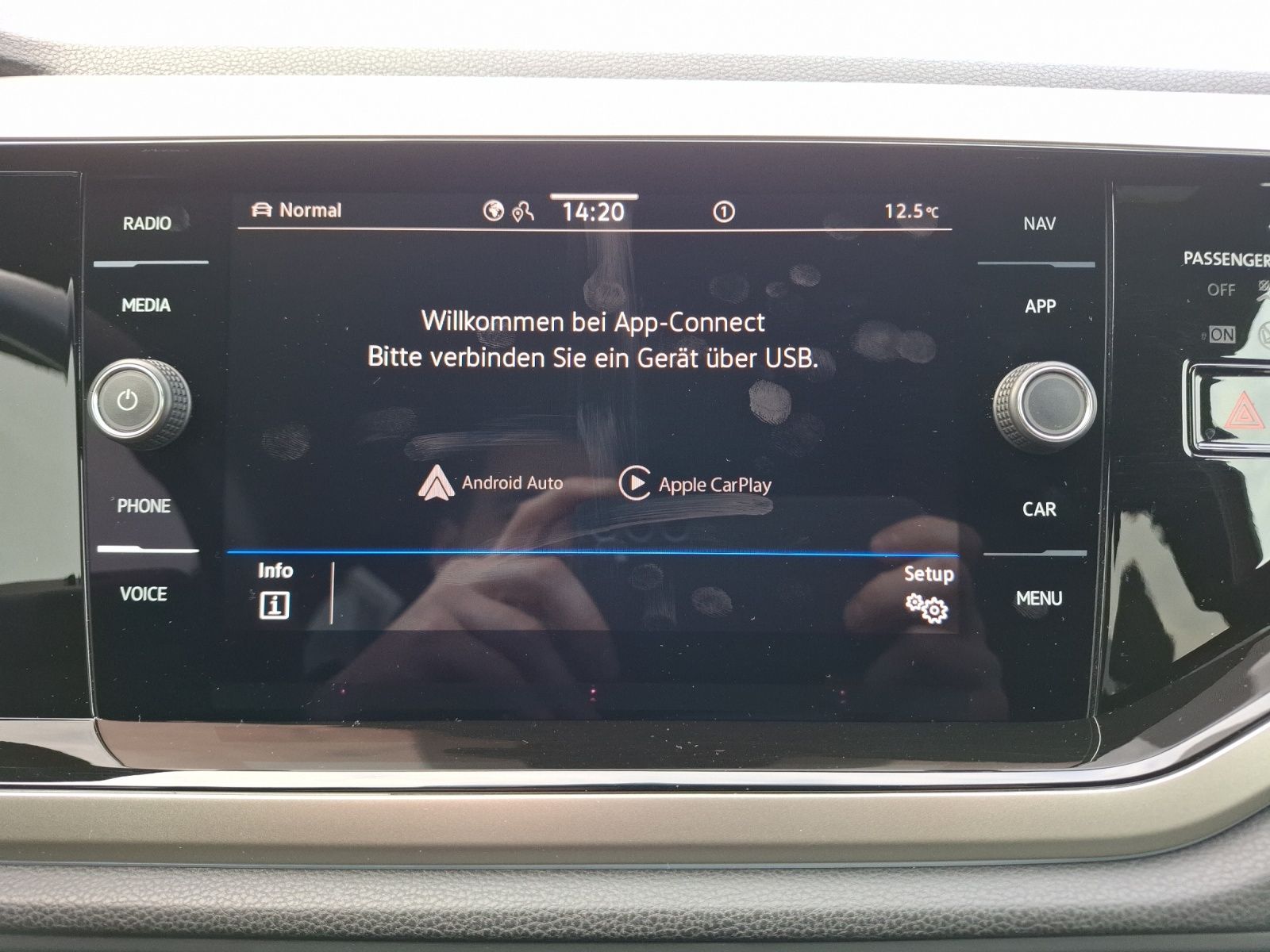 Fahrzeugabbildung Volkswagen Taigo Move DSG Matrix Navi ACC RFK SHZ AID