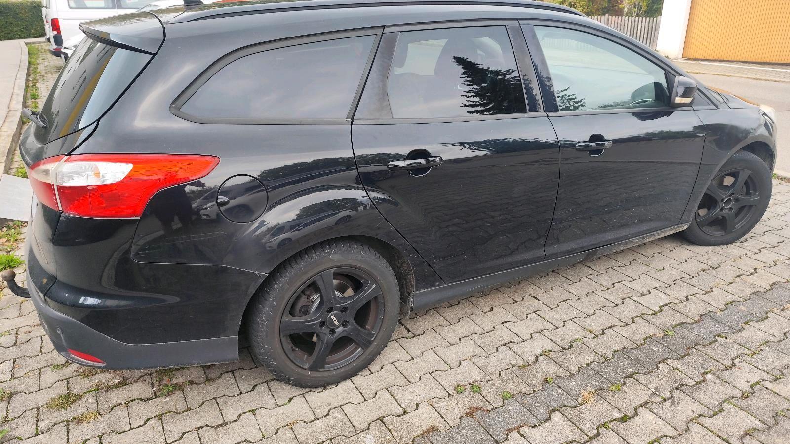 Ford Focus 2011 — photo 5