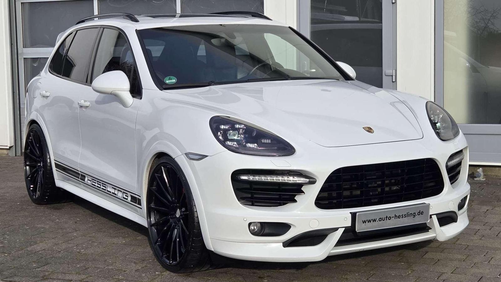 Porsche Cayenne GTS Techart Anhängerkupplung  LED Schieb