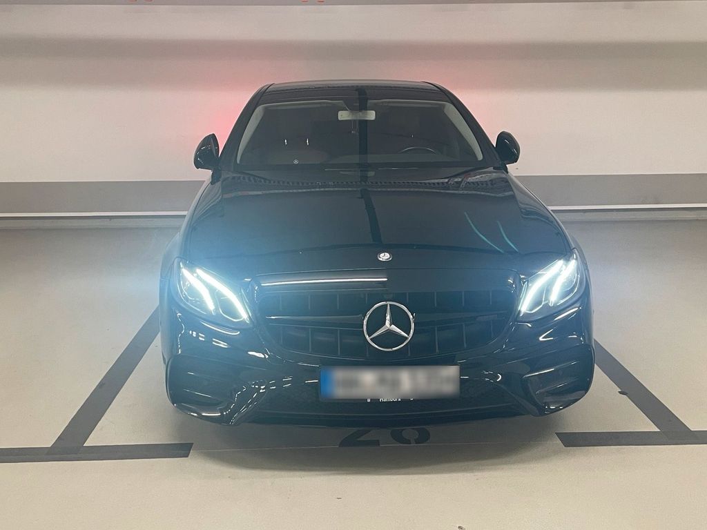 Image of Mercedes-Benz E 220