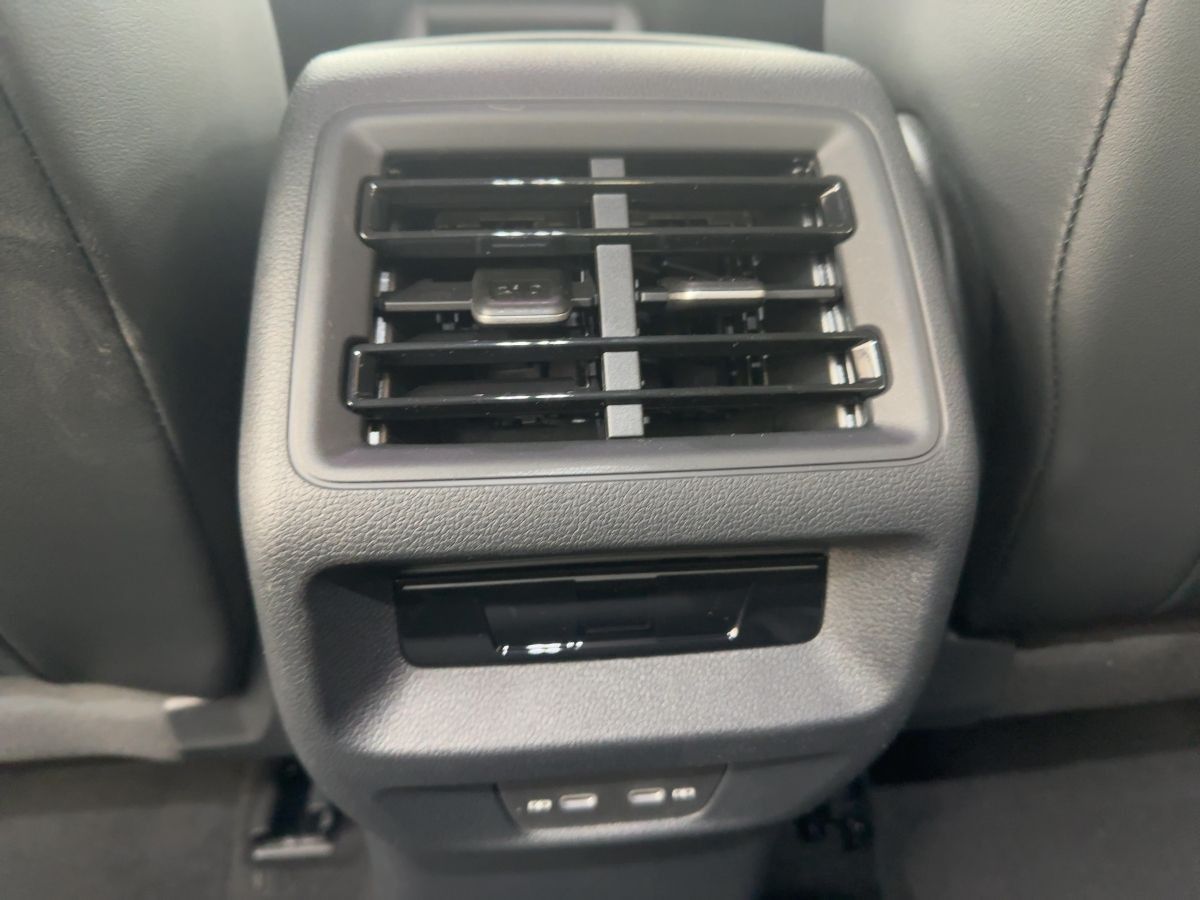 Volkswagen Tiguan - Bild 14