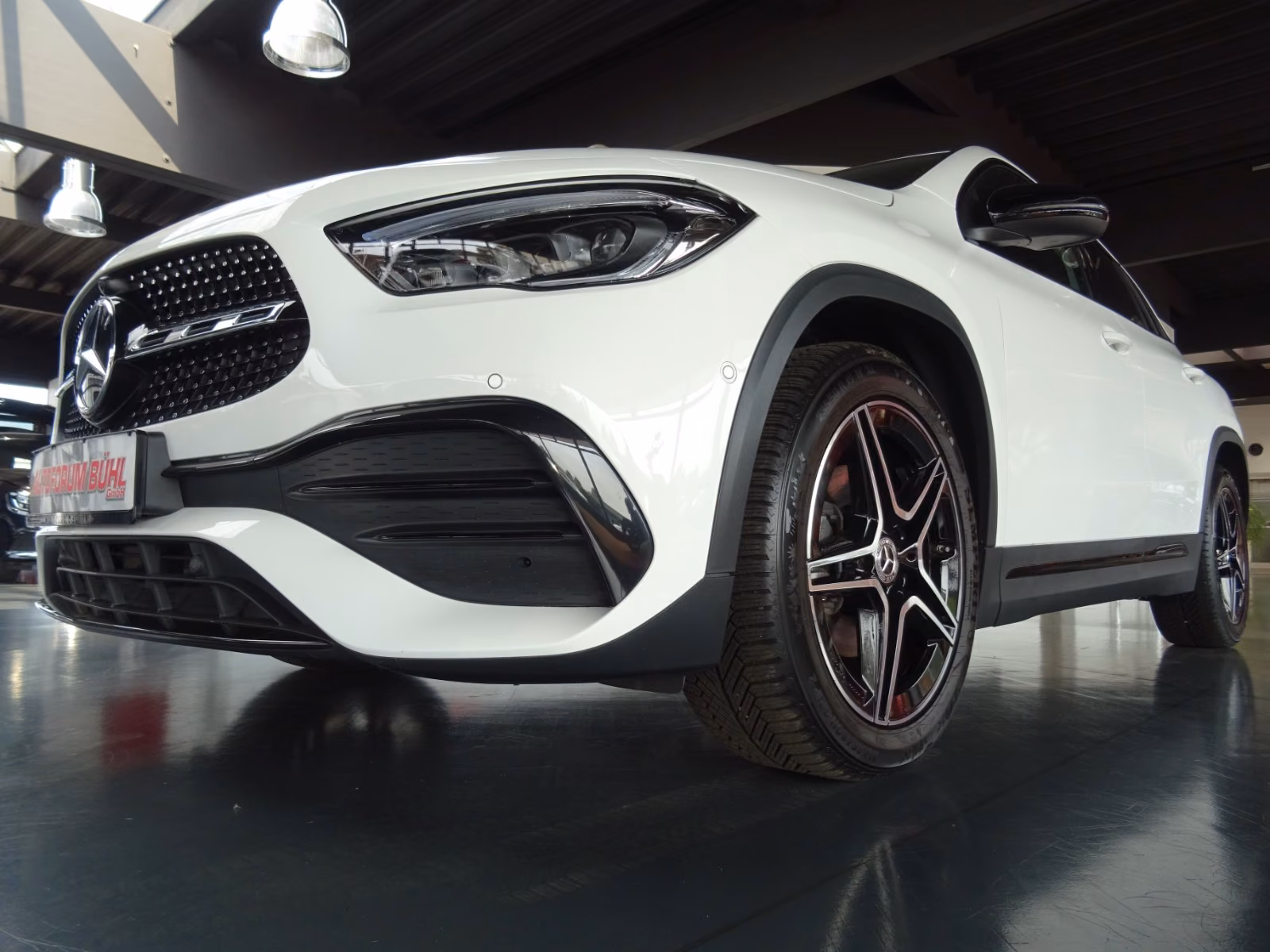 Mercedes-Benz GLA 200 d AMG line/Navi/LED/PDC+Kamera/AHK/Night