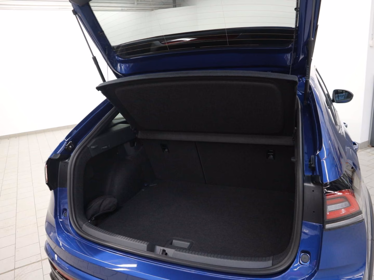 Volkswagen Taigo 1.0 TSI R-Line Black Style DSG AHK/Matrix, миниатюра 11