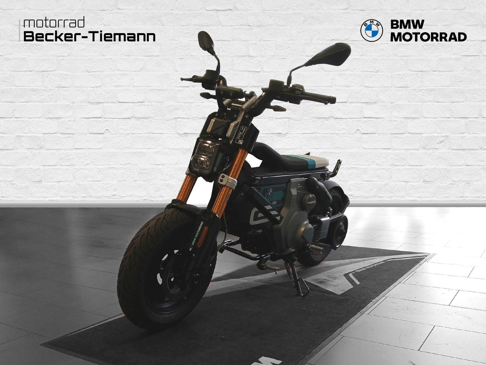 BMW CE 02