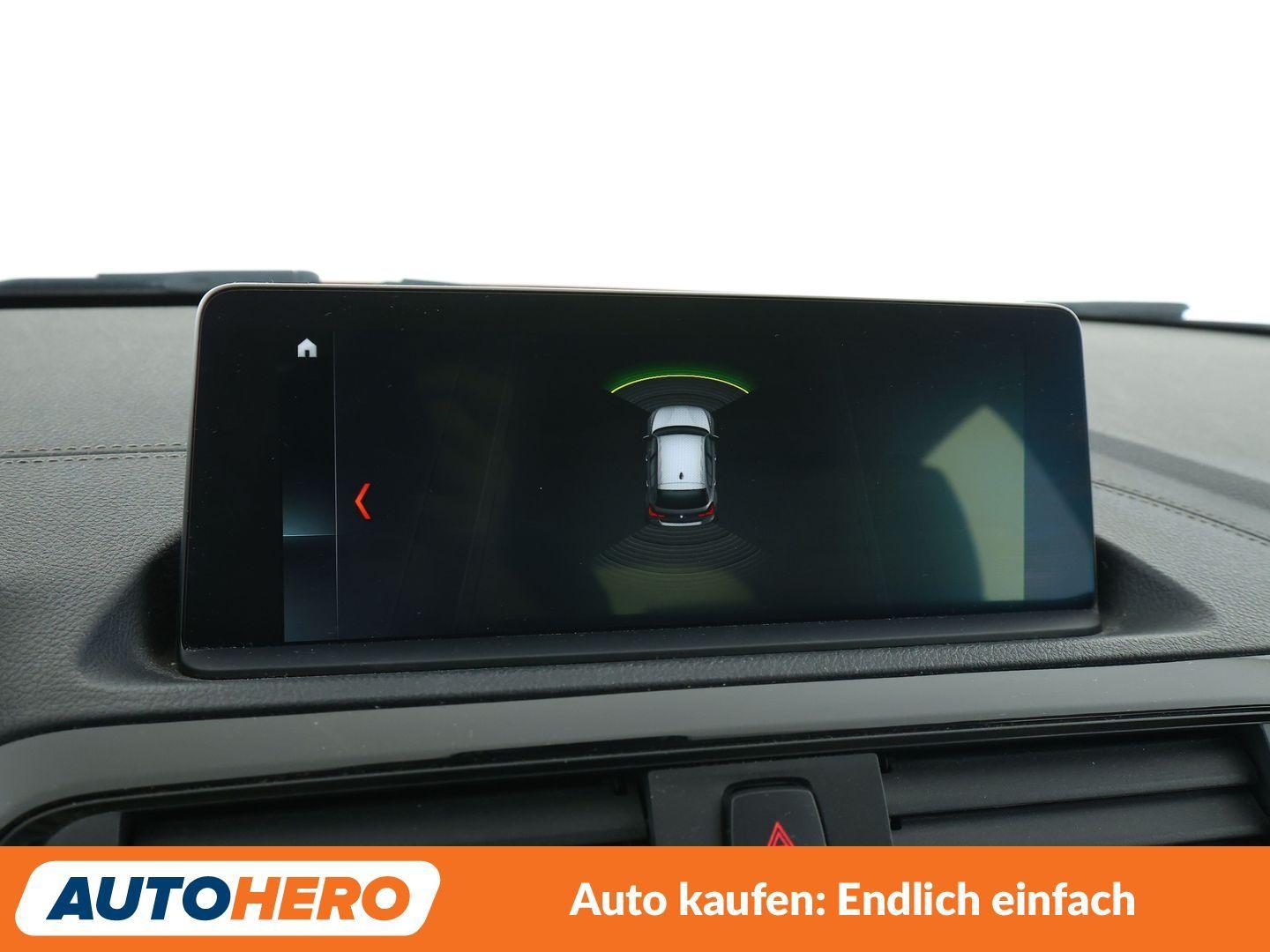 BMW 1er 120i Sport Line Aut.*NAVI*LED*TEMPO*PDC*SHZ*