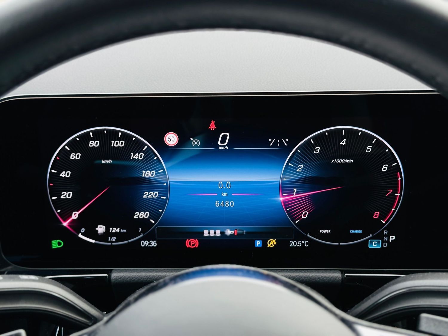 Fahrzeugabbildung Mercedes-Benz GLA 200 PROGRESSIVE Advanced, Distronic, RFK, LE