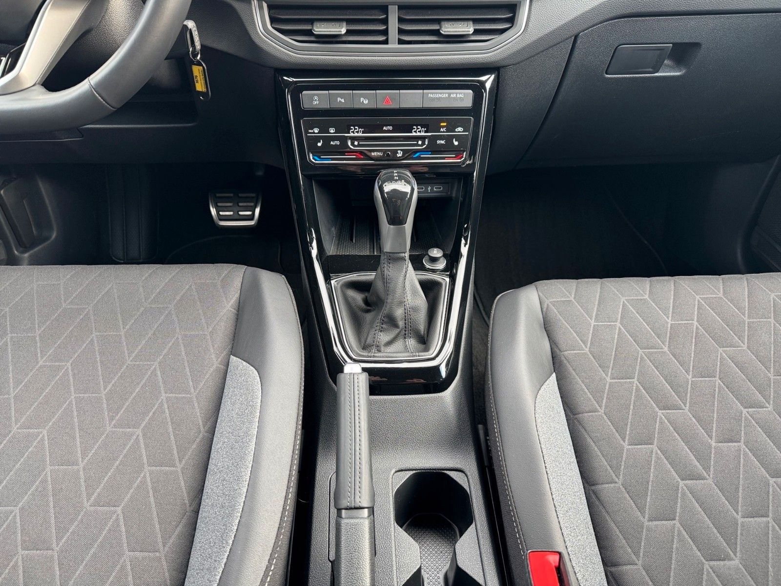 Fahrzeugabbildung Volkswagen T-Cross 1.0 TSI GOAL