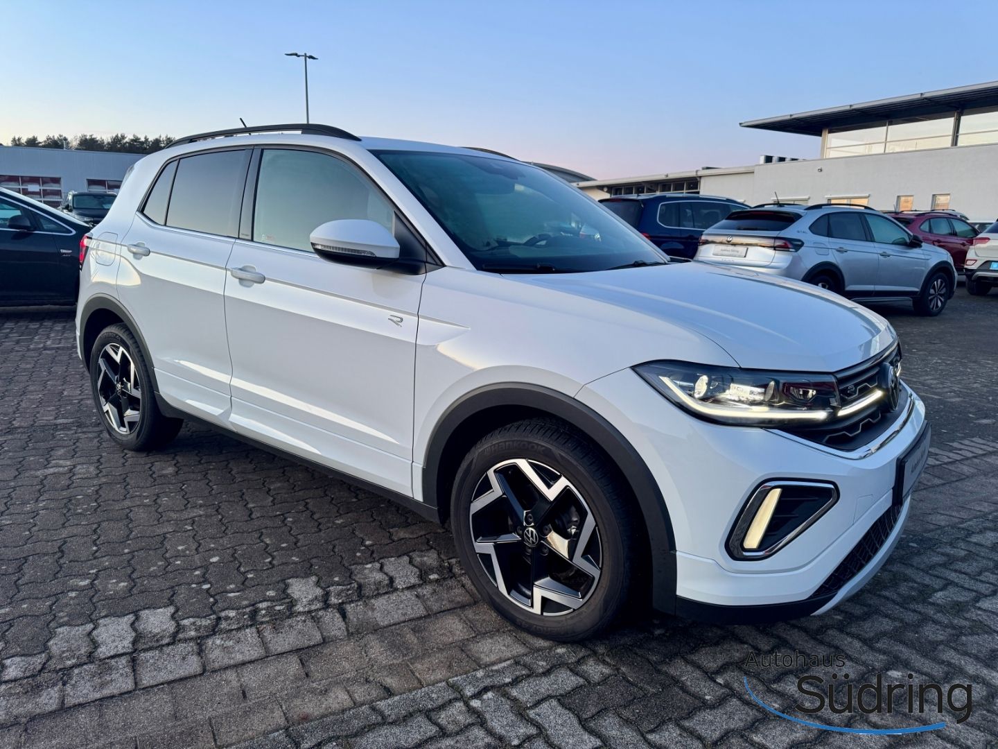 T-Cross 1,5 TSI R-Line DSG AHK Navi IQ.Light Rfk