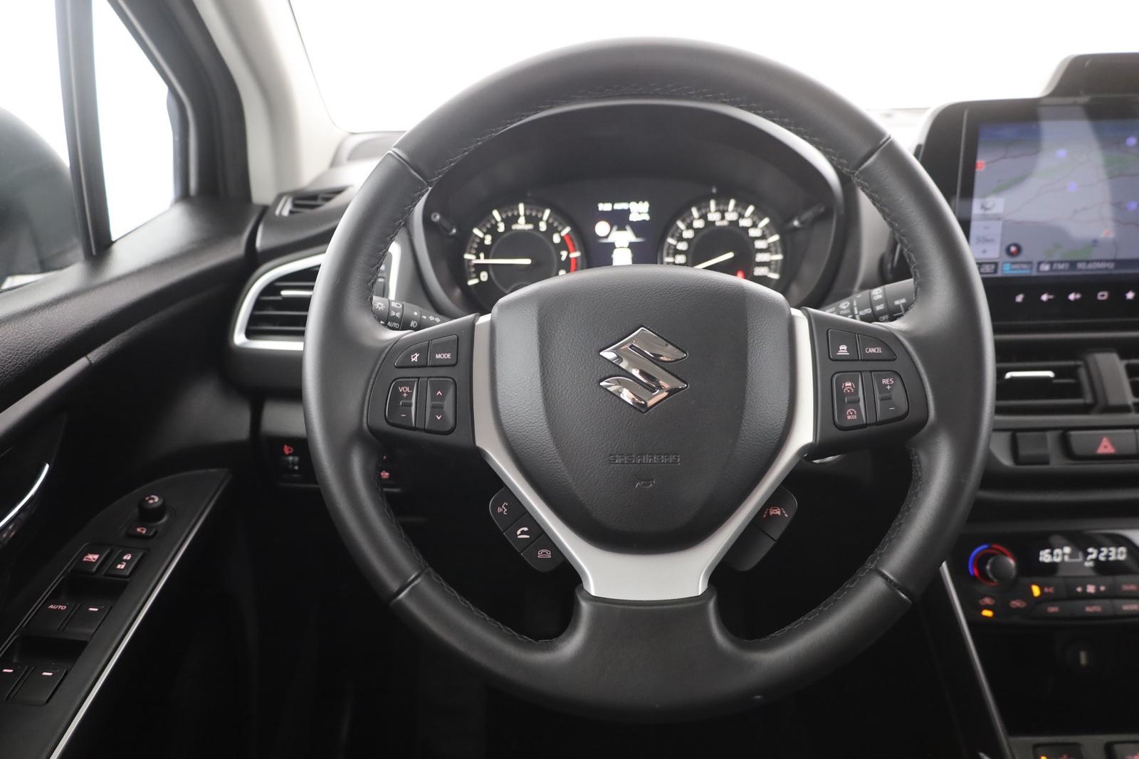Suzuki S-Cross 1.4 4WD LED ACC Navi Kamera Sitzheizung