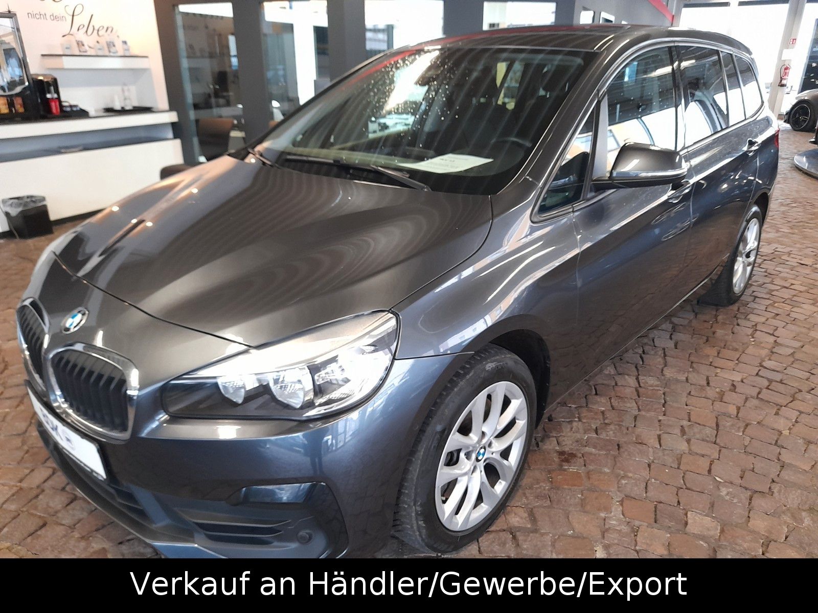 BMW 218 - 1