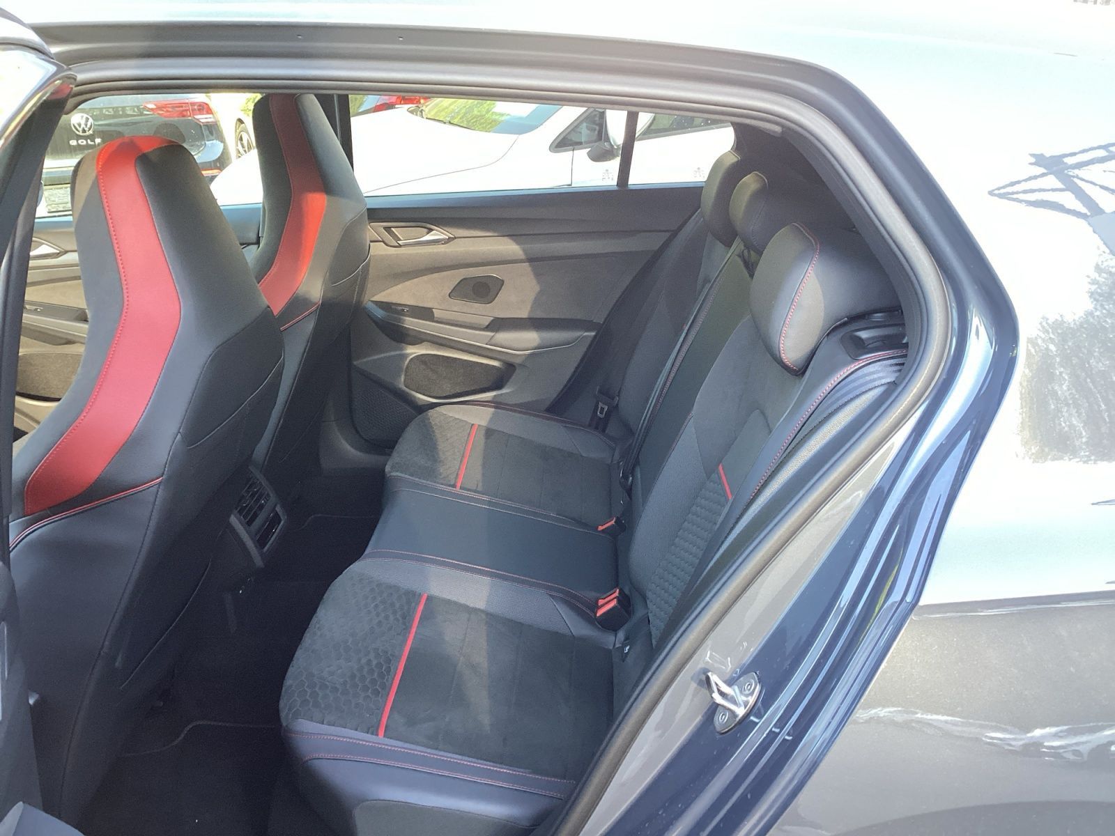 Volkswagen Golf - Bild 11