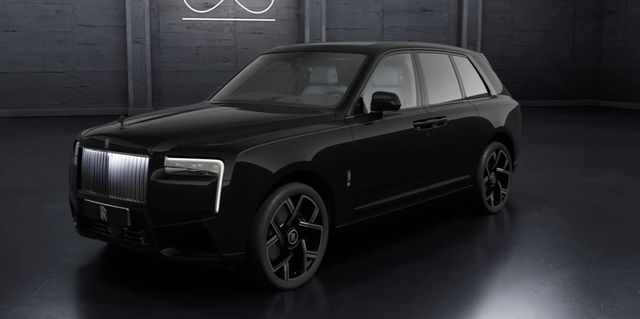 Rolls-Royce Cullinan BLACK BADGE |2025| 4 Seats | September