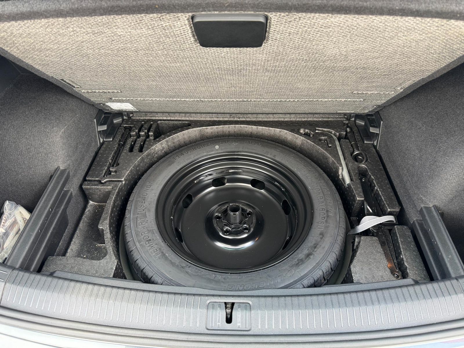 Volkswagen Tiguan Comfortline 1.5 TSI OPF NAVI+KAMERA+LED.. foto 21