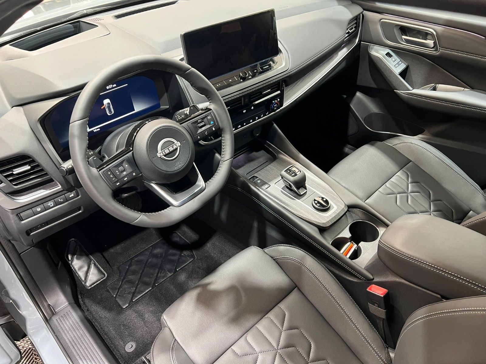 Fahrzeugabbildung Nissan Qashqai 1.3 DIG-T MHEV -X-tronic Tekna 4WD