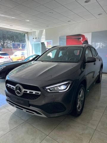 Mercedes-Benz MERCEDES - Classe GLA - 180 d Automatic Business