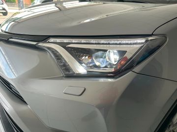 Toyota RAV 4 - 8